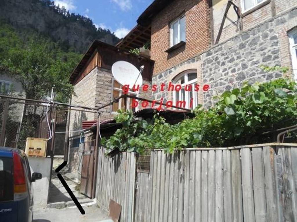 Guesthouse Bordzjomi Buitenkant foto